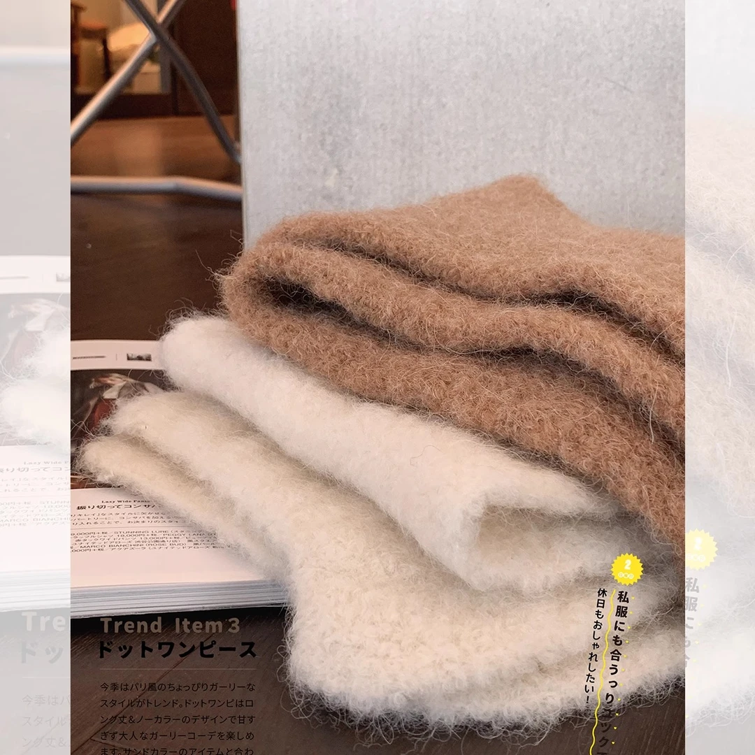 莉贝琳sisy羊驼毛围脖女冬季新款软软糯糯温暖亲肤纯色围巾142882