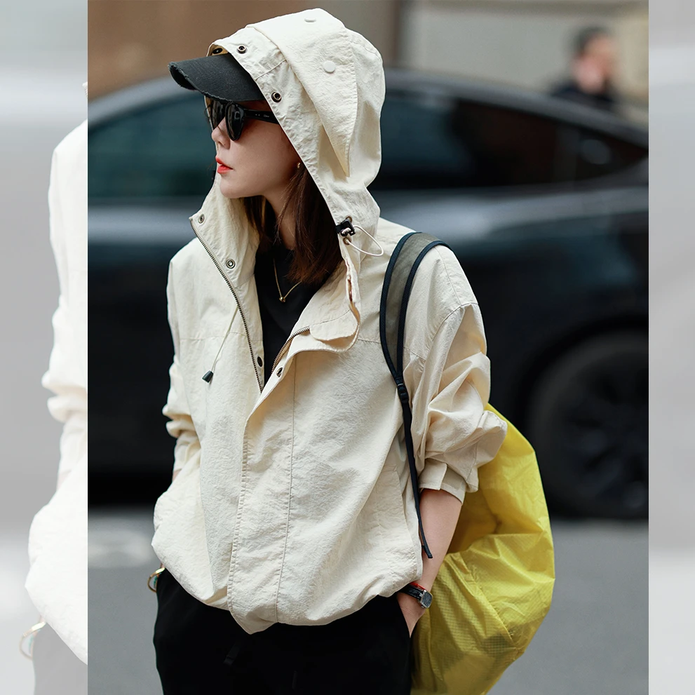 莉贝琳sisy连帽外套女城市户外休闲运动风撞色夹克薄188875