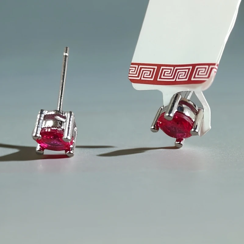 310鸽血红色-红宝石-精工合金培育耳钉