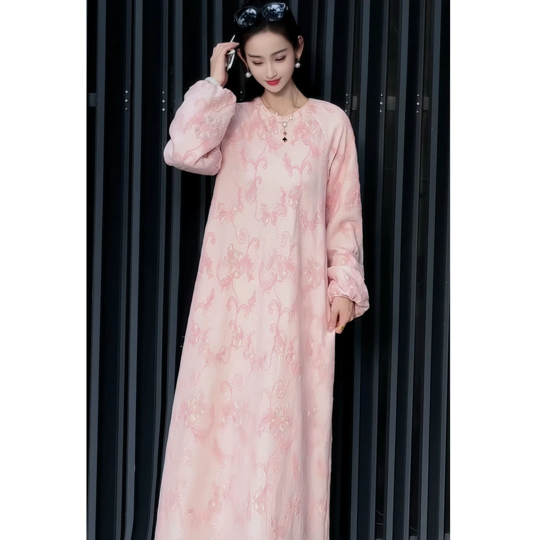 【花惜染】YAMO2024冬季新款加厚重工色织蕾丝盘花连衣裙粉色7059-9