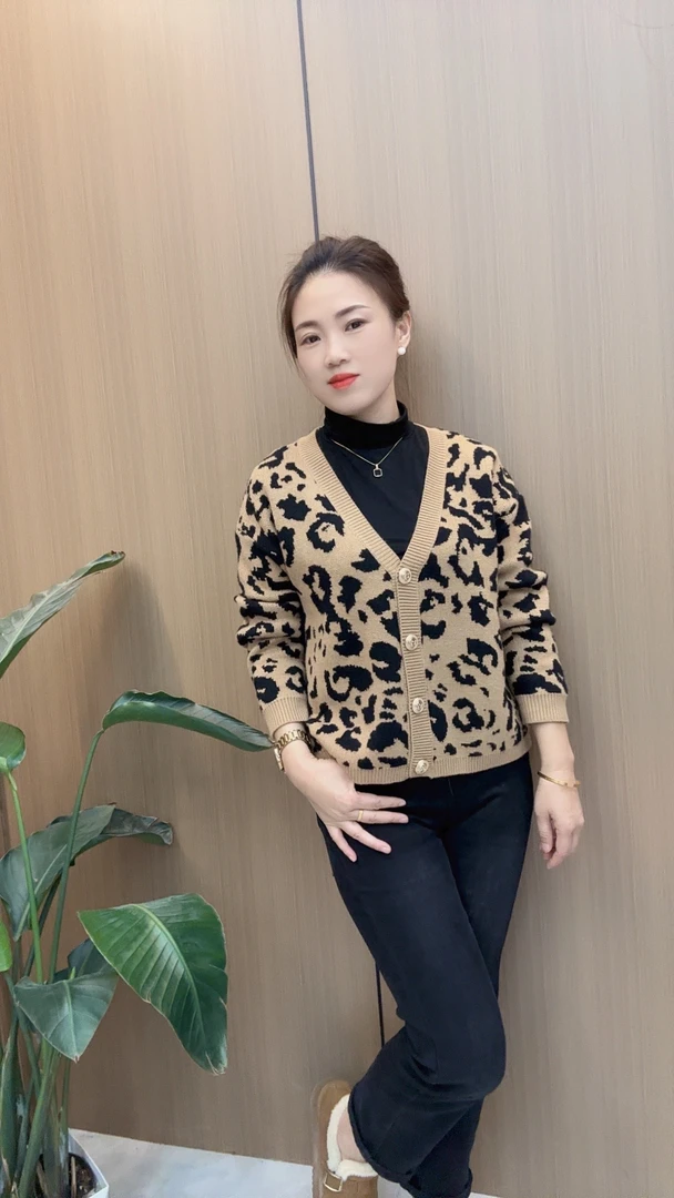 8518豹纹针织衫新款秋冬宽松时尚外套短款