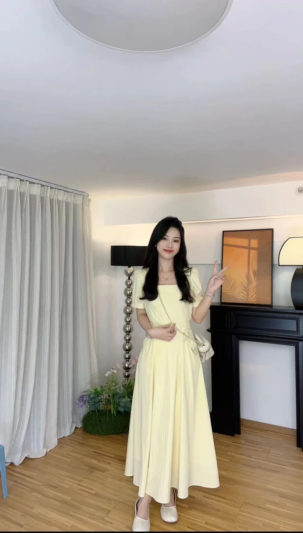 AN.XIN【少女玛格】好精致~法式高级感时尚圆领纯色收腰连衣裙8559