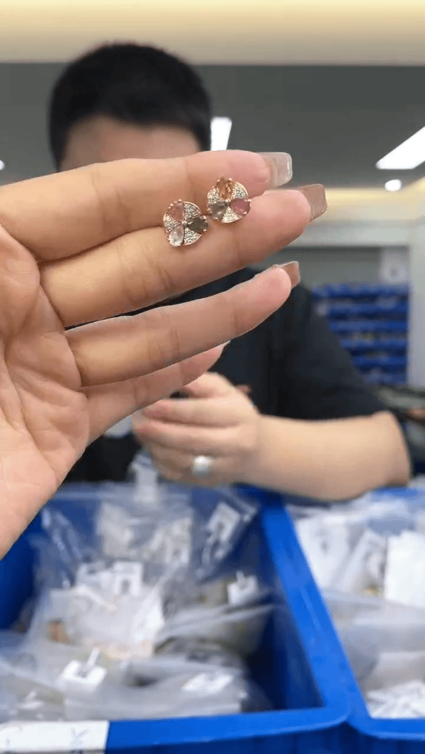 【闪购商品】碧玺`银S925镶嵌多样性发一件