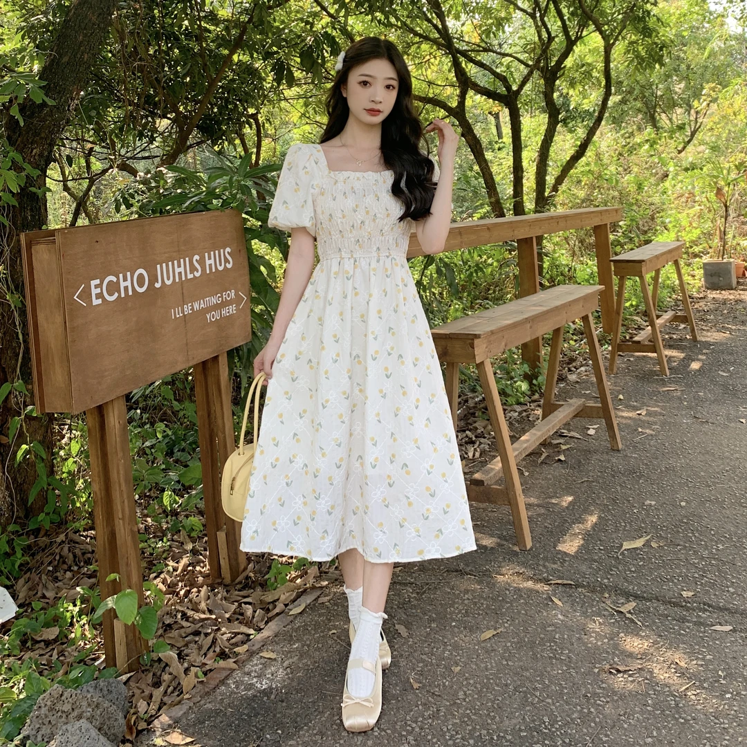 高中生夏款裙子2024新款碎花显瘦方领甜美气质法式小众宽松温柔风
