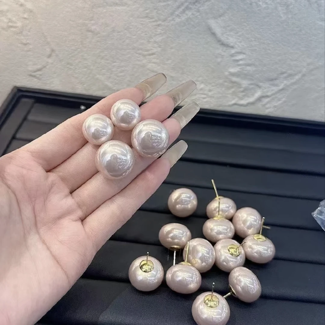 合金仿珍珠耳饰 樱花粉馒头珠珠耳钉女轻奢高级感气质大气耳饰