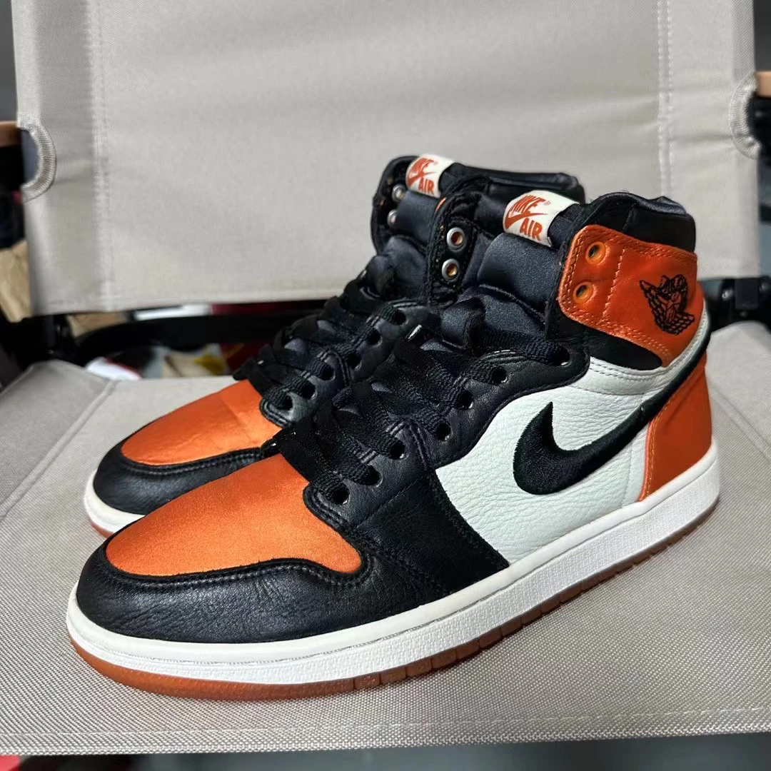 板鞋/aj1 丝绸扣碎/41码