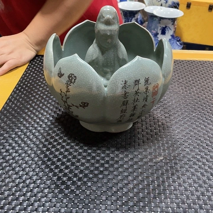 摆件花菜的地方越来越近？