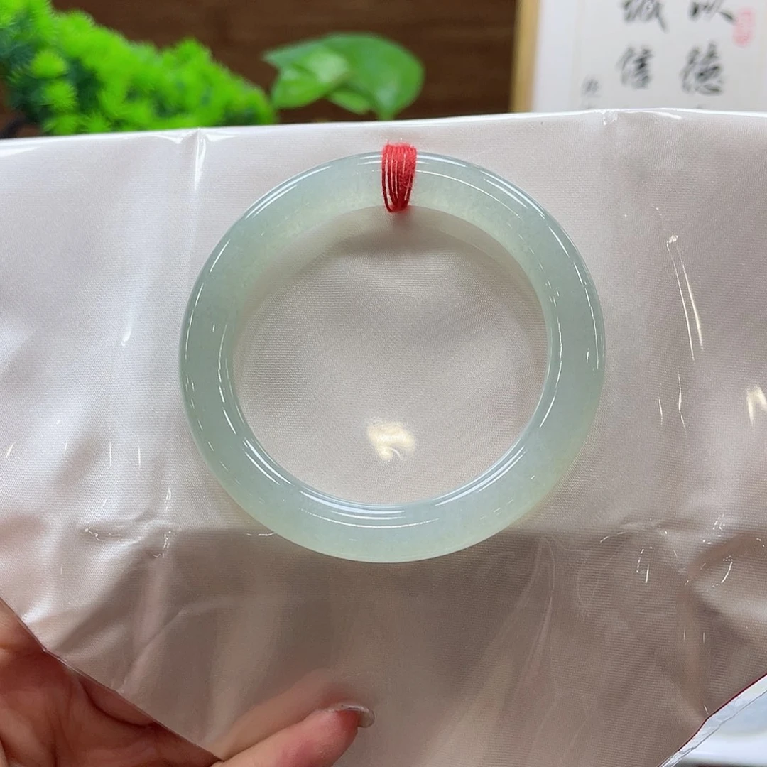 翡翠手镯未镶嵌70 号链接