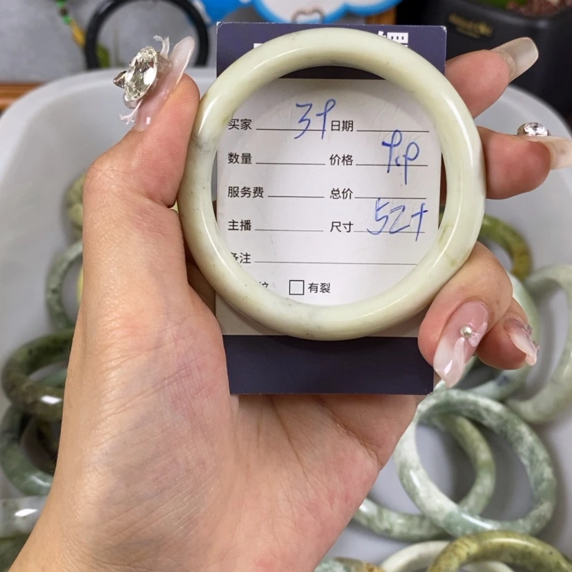 【闪购商品】蛇纹石玉手镯未镶嵌