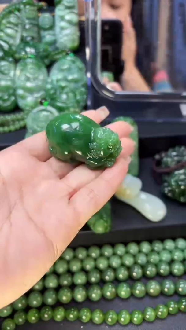 【闪购商品】和田玉（碧玉）吊坠(赠链)未镶嵌1