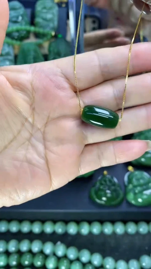 【闪购商品】和田玉（碧玉）吊坠(赠链)18K金镶嵌1