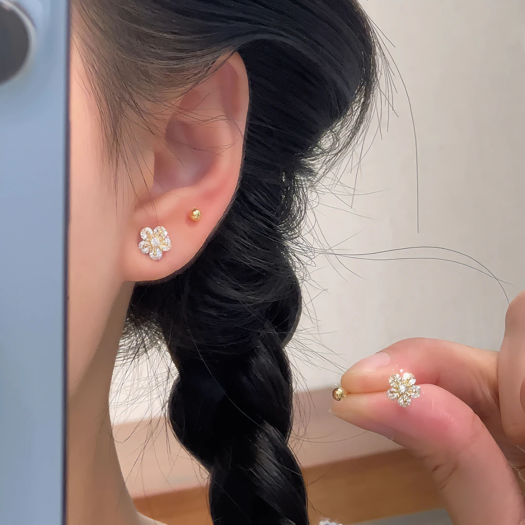 小巧精致百搭温馨花朵耳钉四件套