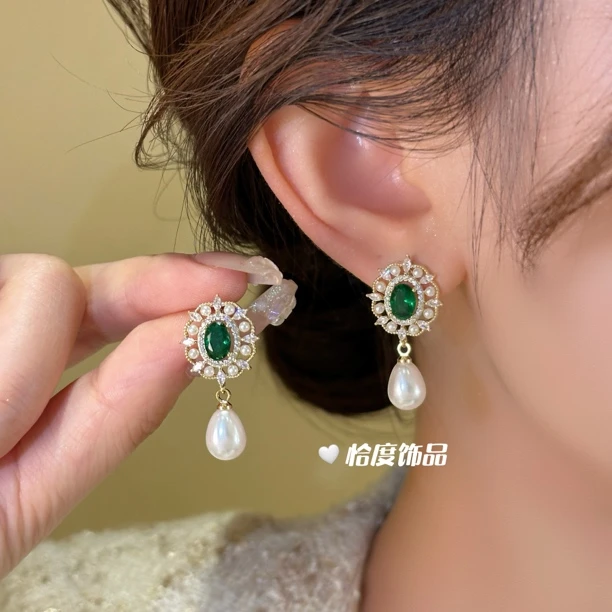 铜合金合成锆石耳饰 恰度｜高级贵气千金名媛风珠珠吊坠耳钉B162