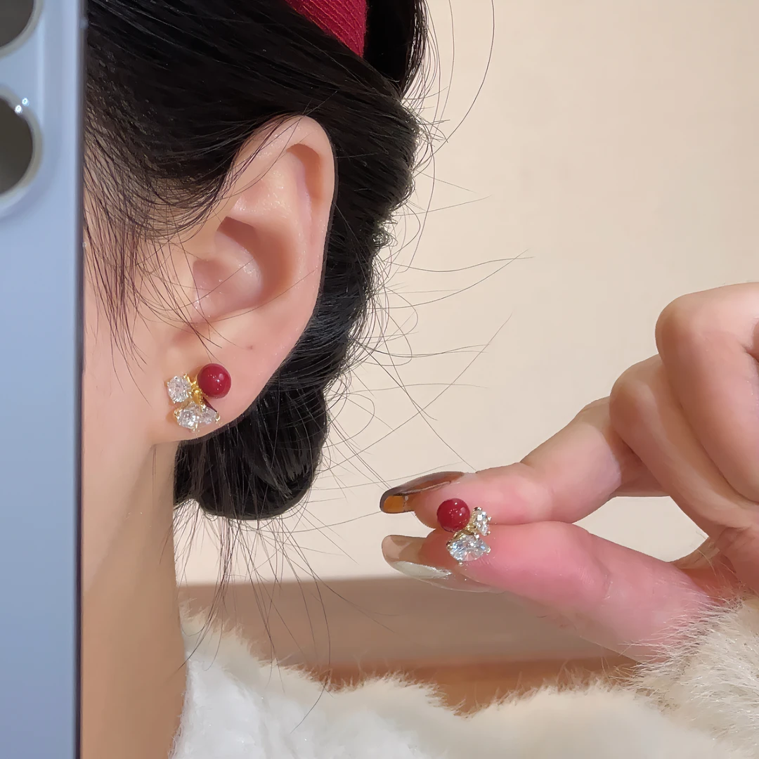 铜合金耳饰 【恰度】轻奢百搭红色珠珠耳钉0446