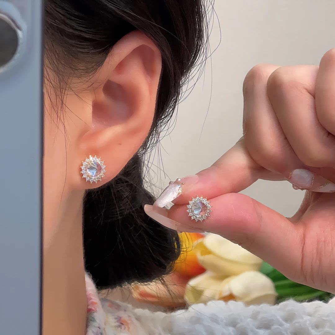 铜合金耳饰 【恰度】温柔清透时尚百搭太阳花耳钉