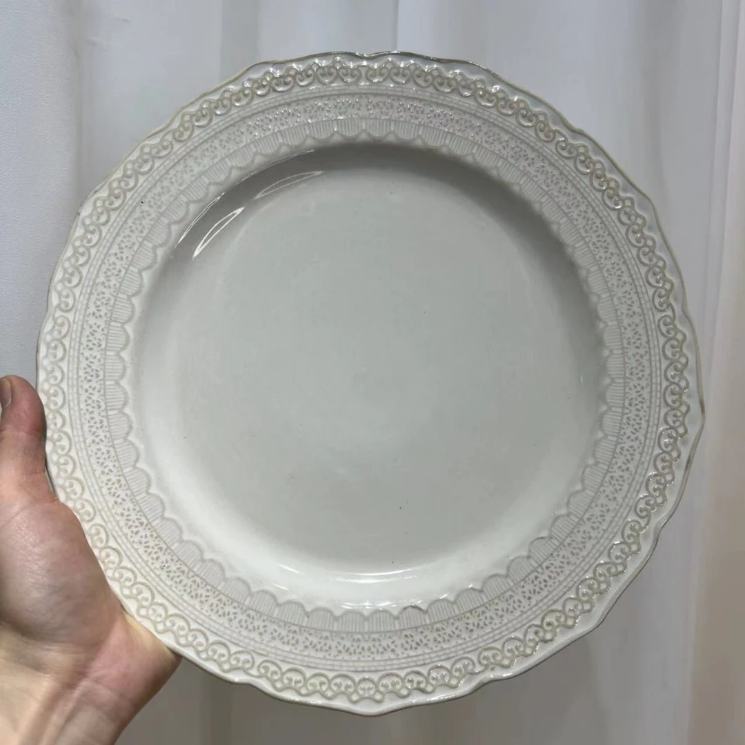 A005-12.5英寸米白浮雕蕾丝做旧草帽大盘微瑕