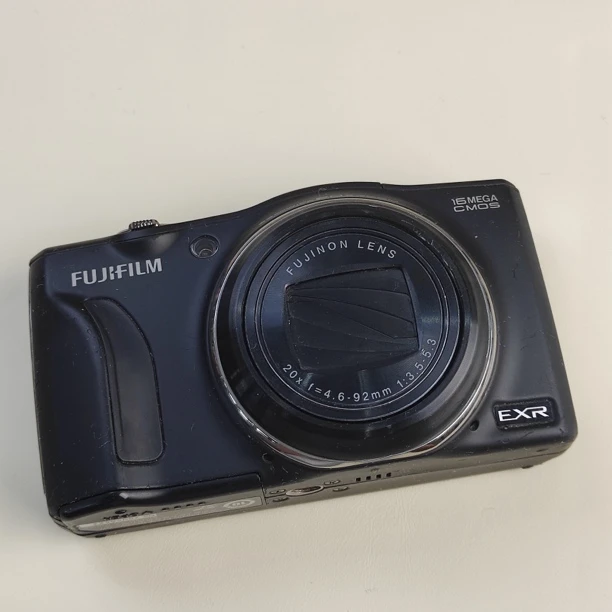 95新 Fujifilm/富士 f775黑色1600万像素20倍变焦ccd数码相机