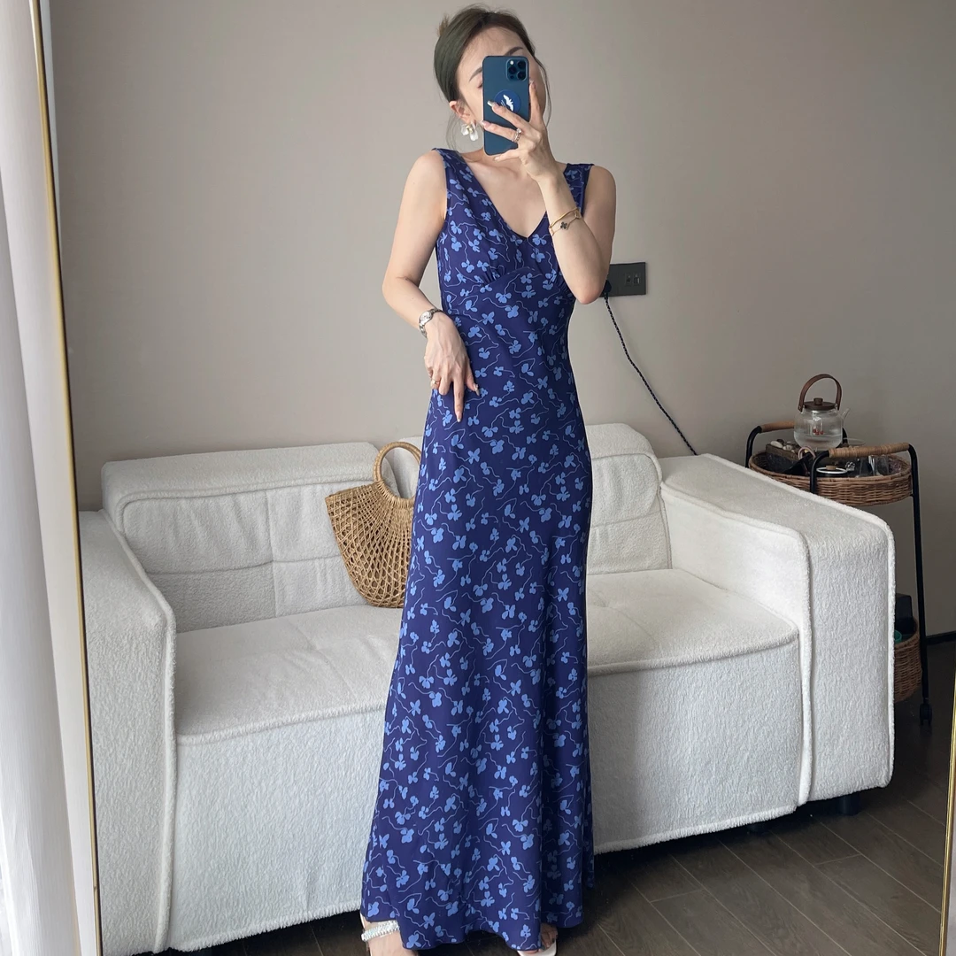 【董董】B1017露思同款时尚V领长款气质连衣裙