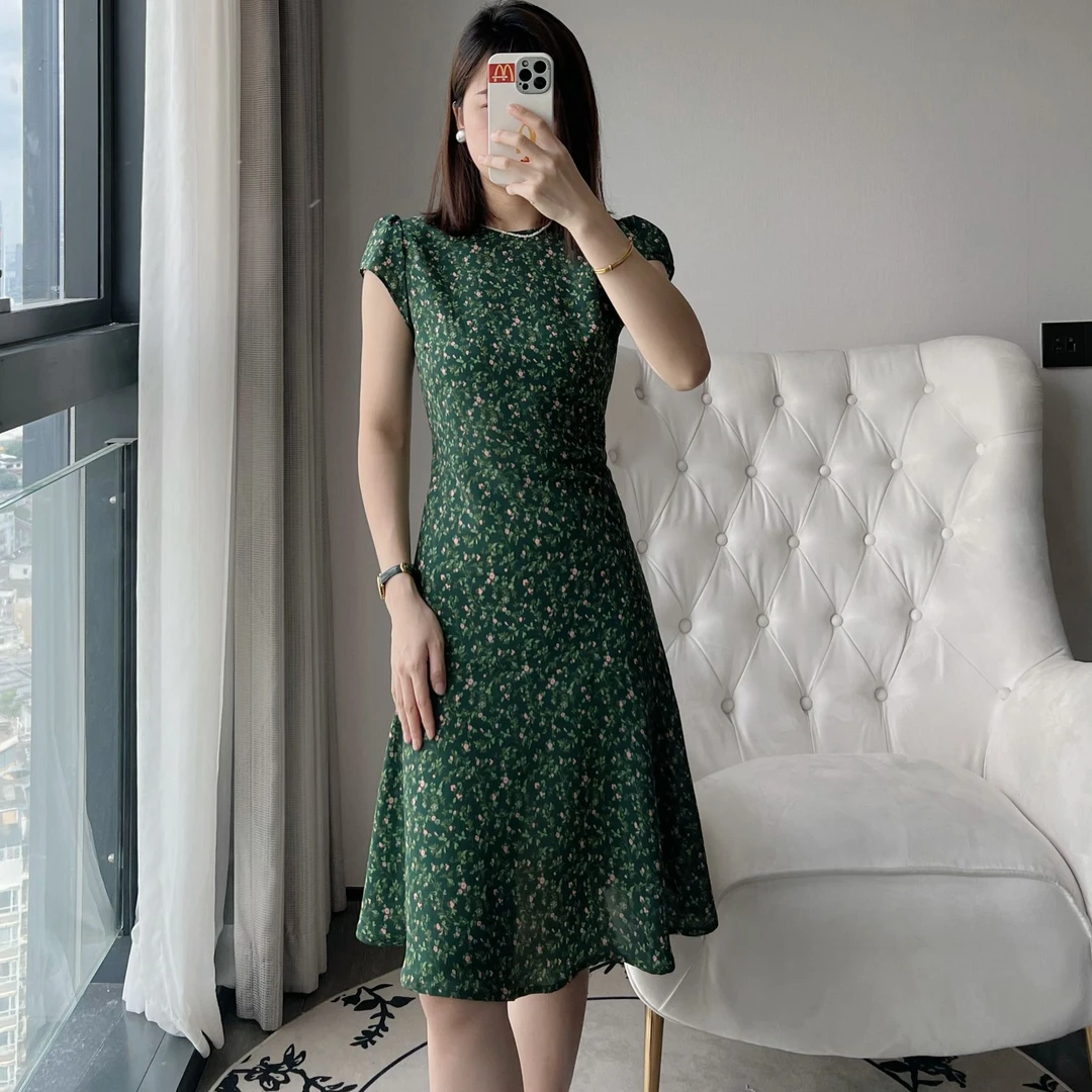 【董董】B1054 "小绿裙" 夏季复古碎花显瘦气质园领无袖小众连衣裙