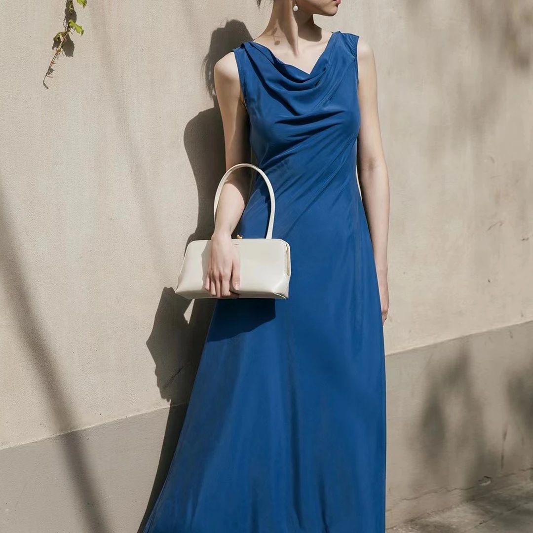 【法式Ionoy】连衣裙显瘦气质蓝色长裙性感夏季纯色 B0460
