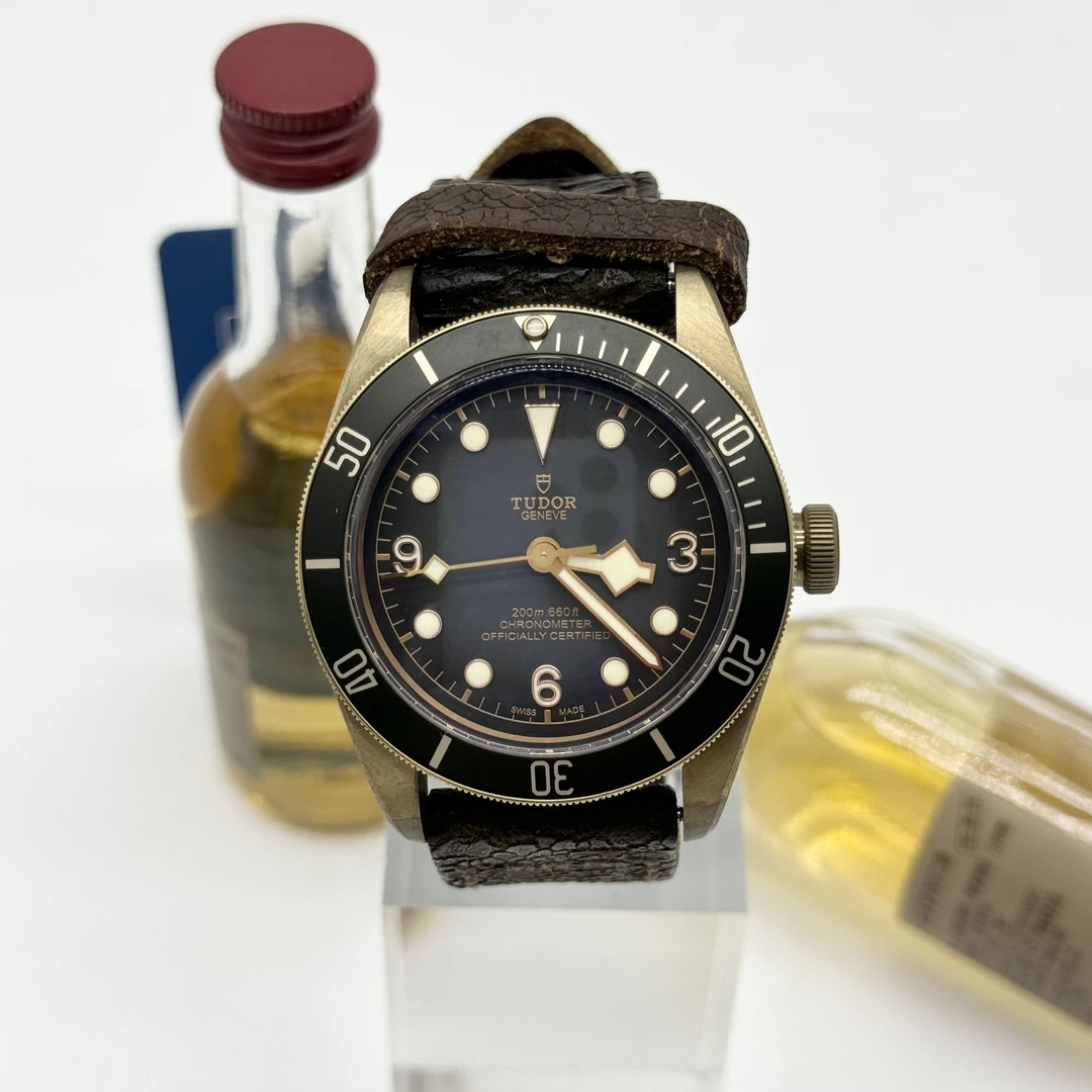 99新 TUDOR/帝舵 碧湾青铜型 自动上链 青铜表壳 43mm 22全