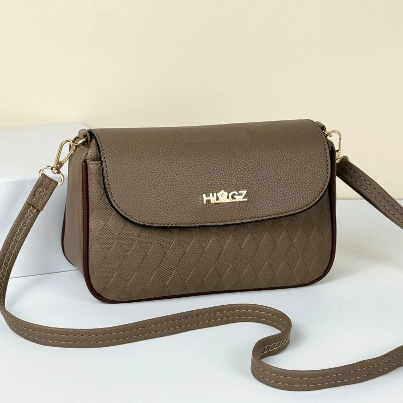 真皮质感女士小方包2024新款大容量妈妈斜挎包时尚百搭单肩包包