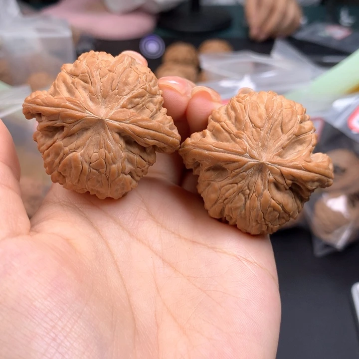 文玩核桃吊坠46闷磨