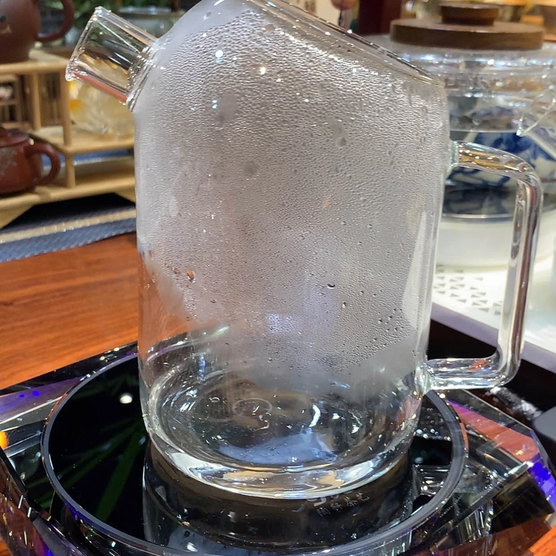 【闪购商品】壶。