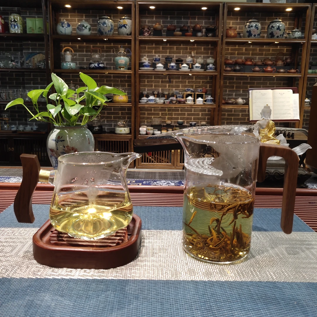 压嘴杯配六角木把分茶器