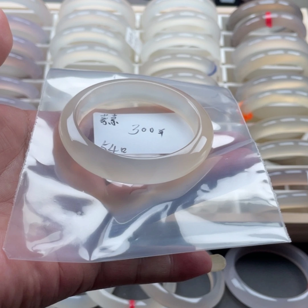 【闪购商品】玛瑙/玉髓手镯未镶嵌素*