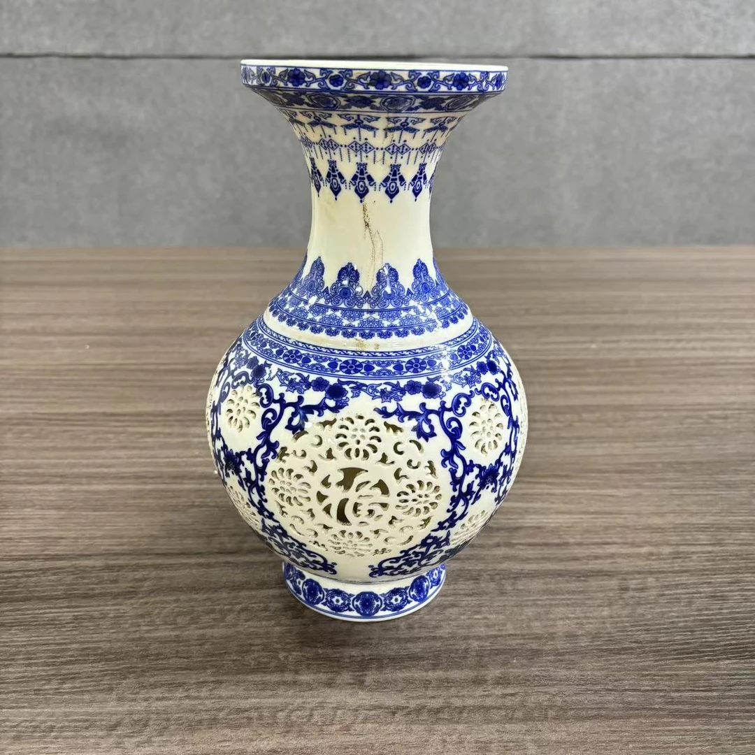 【青花镂空瓷器一个】兴龘画苑 精选精品 瓷器摆件
