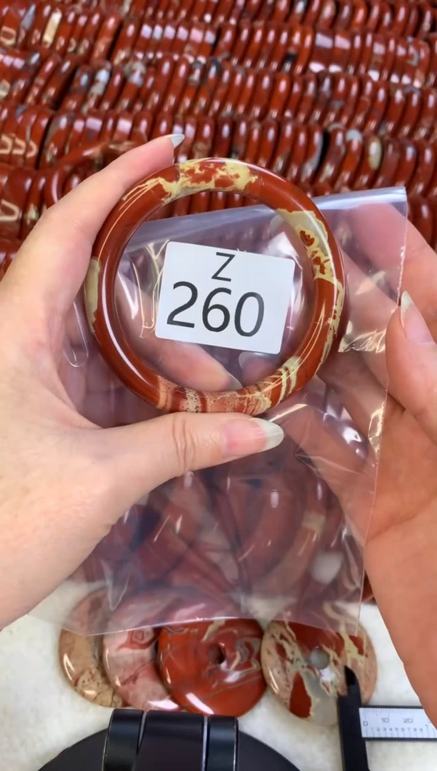 【闪购商品】石英质玉手镯未镶嵌260-60