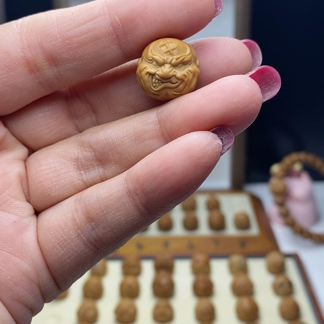 【闪购商品】猴头核桃吊坠啊***！