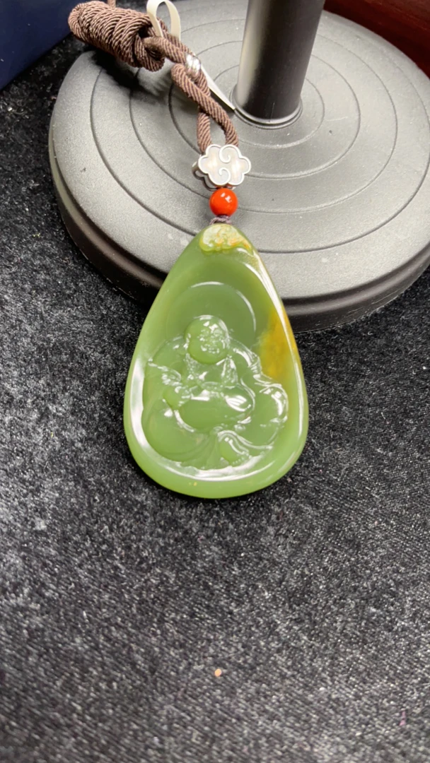 精品河磨玉挂件吊坠