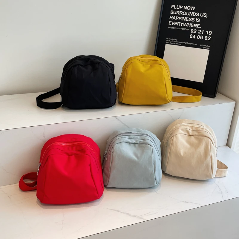 2024韩版单肩斜跨休闲文艺时尚百搭女士多层实用 逛街旅行轻便包