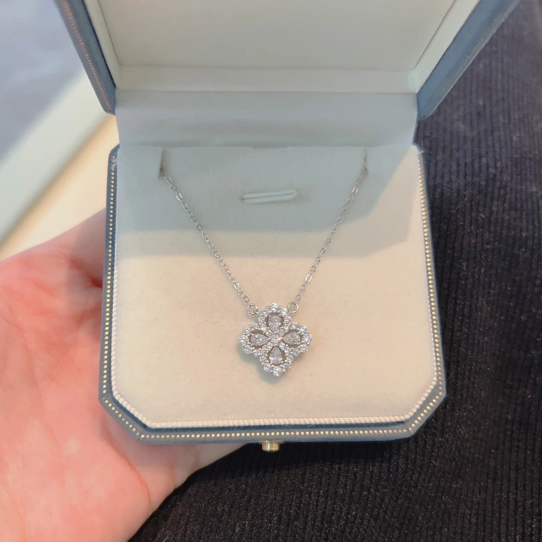 坠链均925银锆石 四叶草项链纯银女款loop满钻幸运草锁骨链女七夕