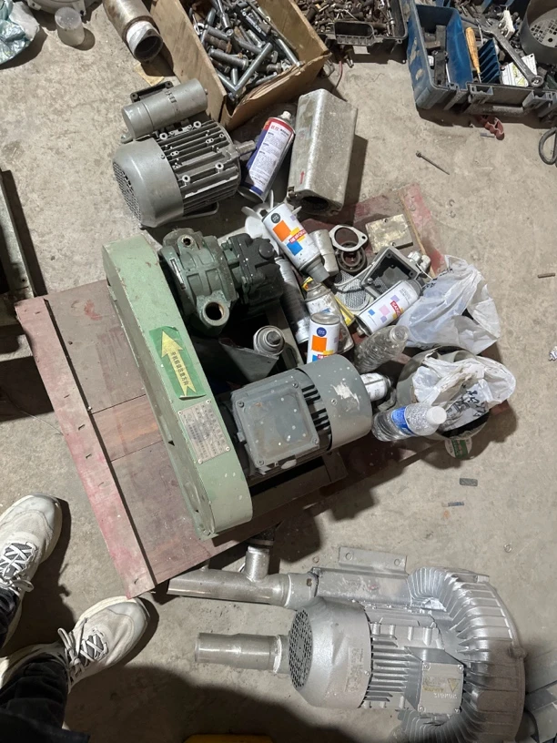 0.75风机一台，罗茨风机