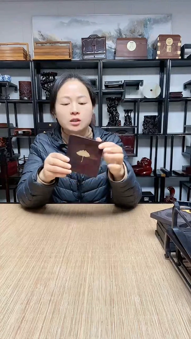 【闪购商品】1根雕煮蜡 银杏叶超薄盒