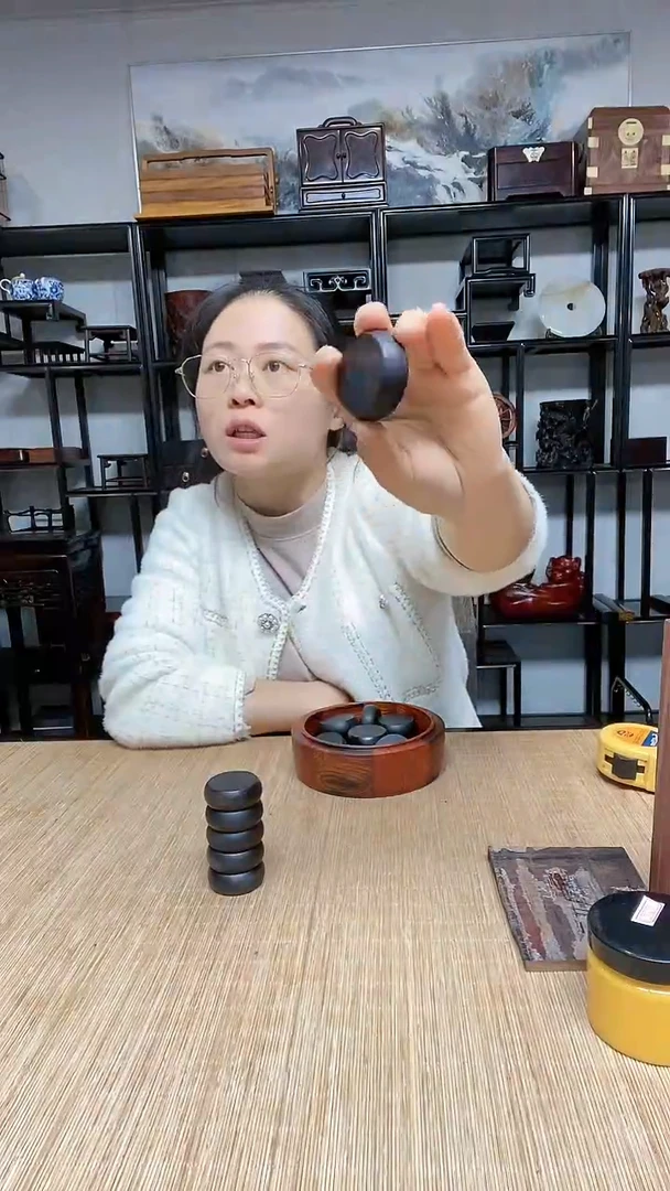 【闪购商品】1根雕紫光檀实心小底座*35