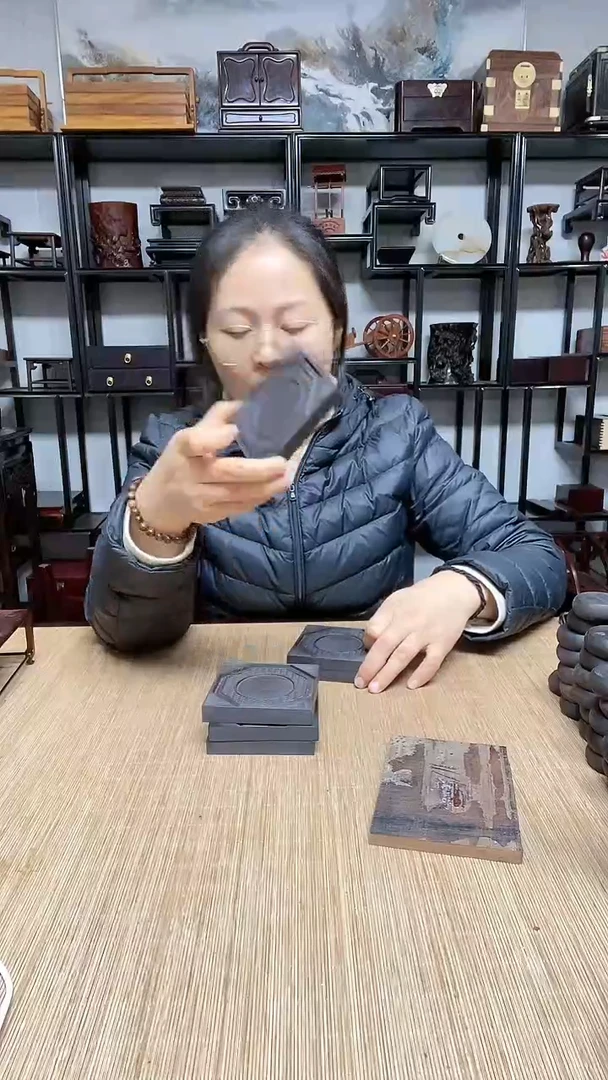 【闪购商品】1根雕紫光檀茶杯垫*6