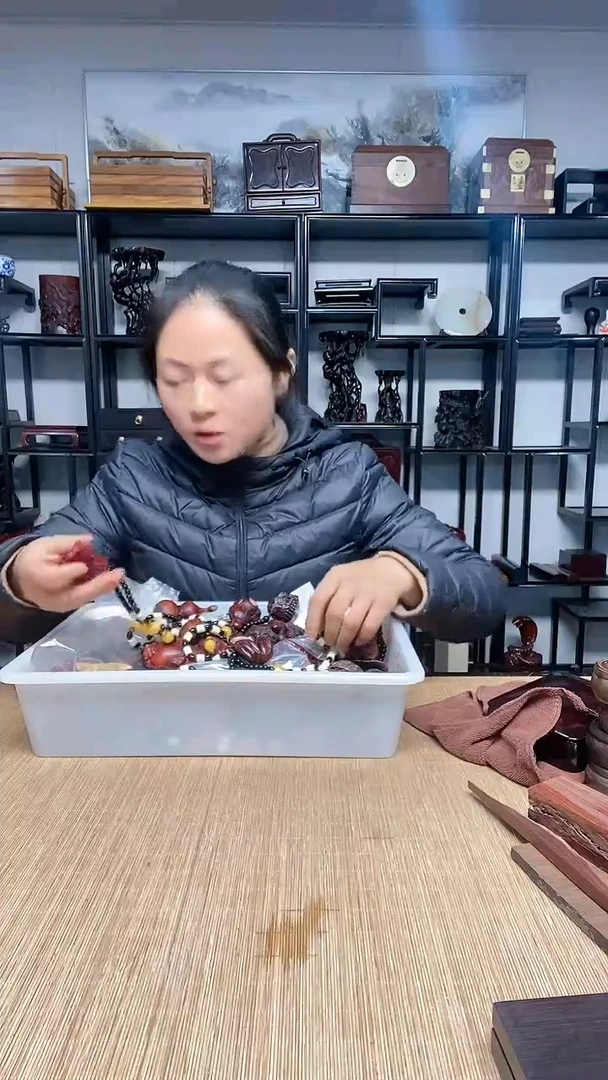 【闪购商品】1根雕随机 5个手把件