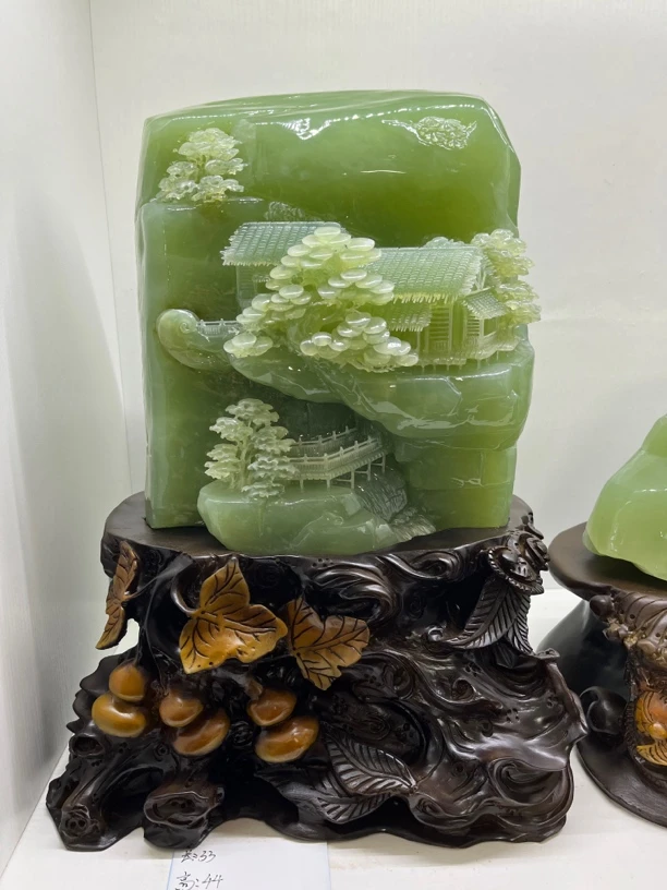 精品岫岩玉山水摆件靠山石长33高44