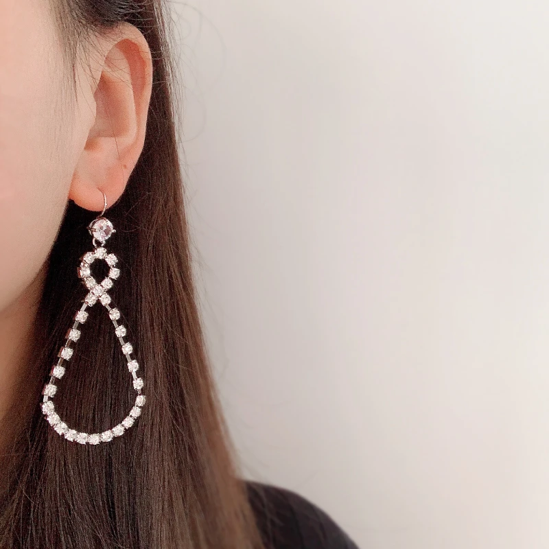 合金仿水晶耳饰 简约长款8字耳钉鞠婧祎同款镶钻耳环女精致轻奢