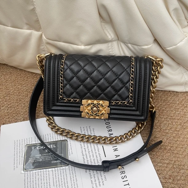 95新 Chanel/香奈儿 Chanel 黑金 牛皮限量款Leboy小号/637290235
