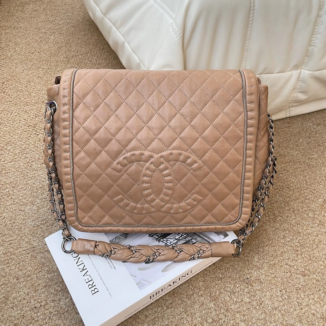 95新 Chanel/香奈儿 Chanel 牛皮 双C浮雕南瓜包/638326653