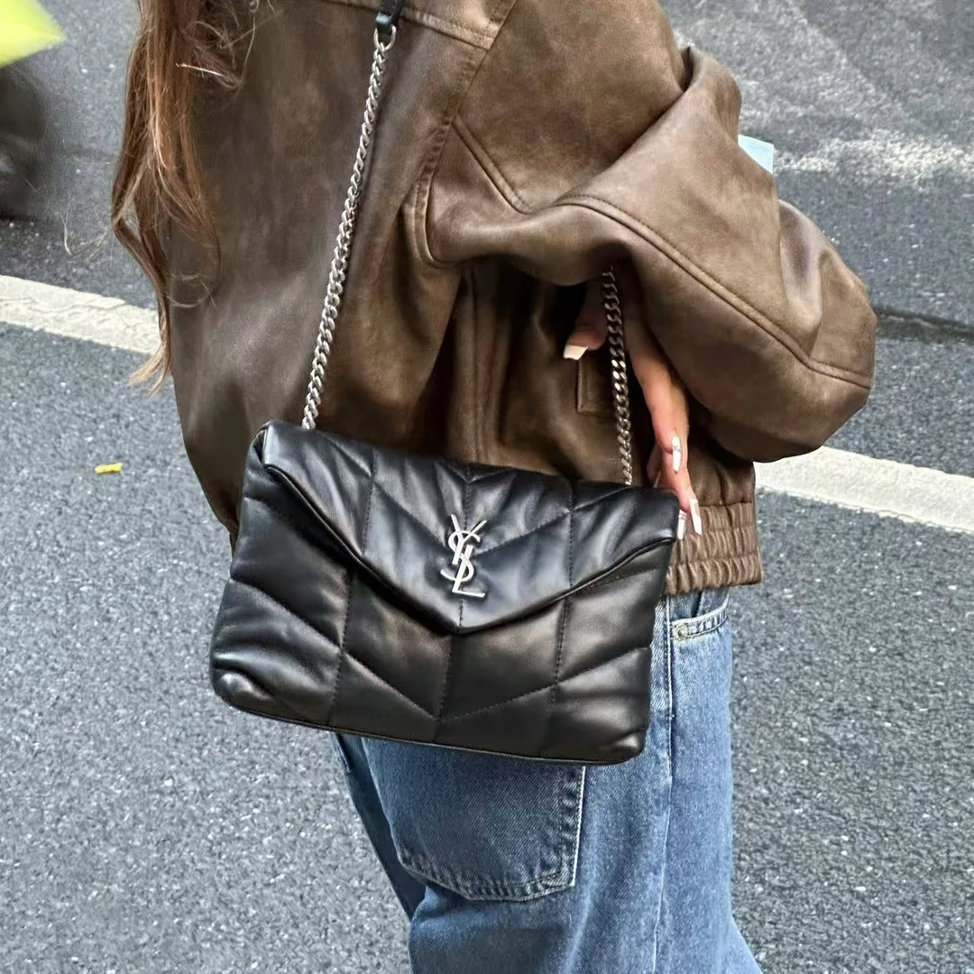 95新 YSL/圣罗兰 Ysl 黑银 羊皮云朵mini 链条包/648871640