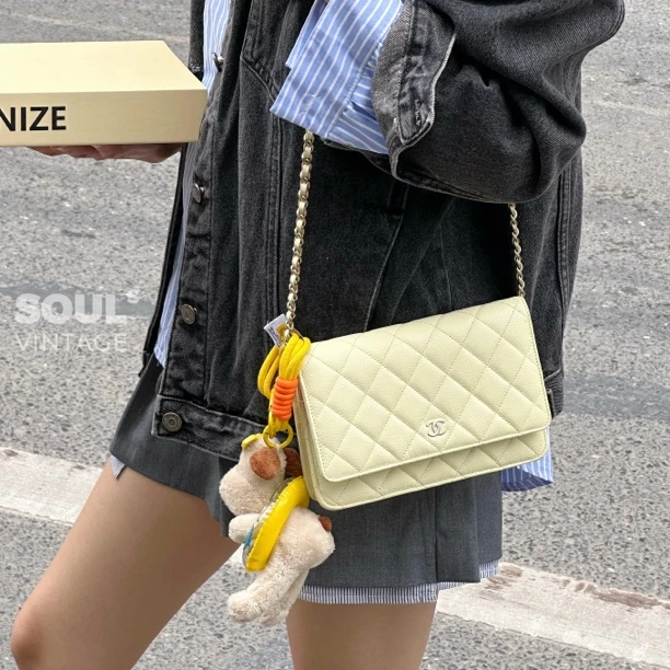 95新 Chanel/香奈儿 Chanel 淡黄色 鱼子酱经典woc/686321845