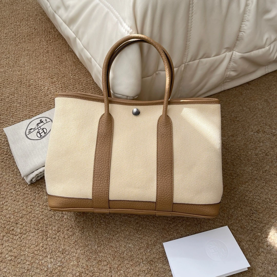 95新 Hermes/爱马仕 Hermes 浅米色拼饼干色 花园30/694508625