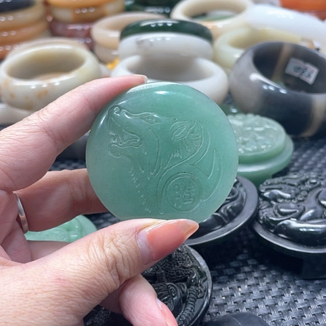 【闪购商品】石英质玉手镯未镶嵌草***风