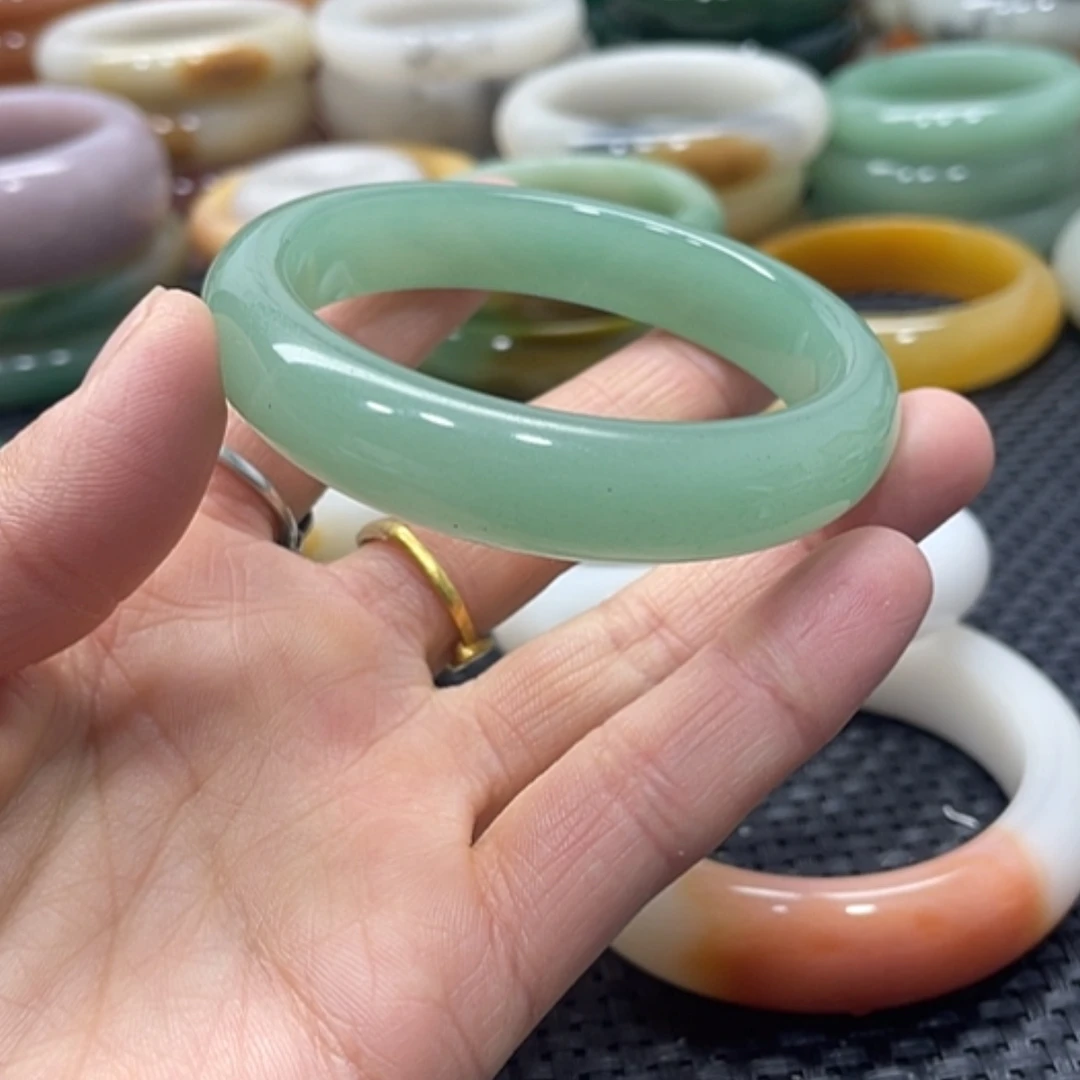 【闪购商品】石英质玉手镯合金